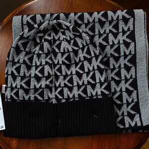 New in box! Scarf and Hat Black&Silver Metallic MKors